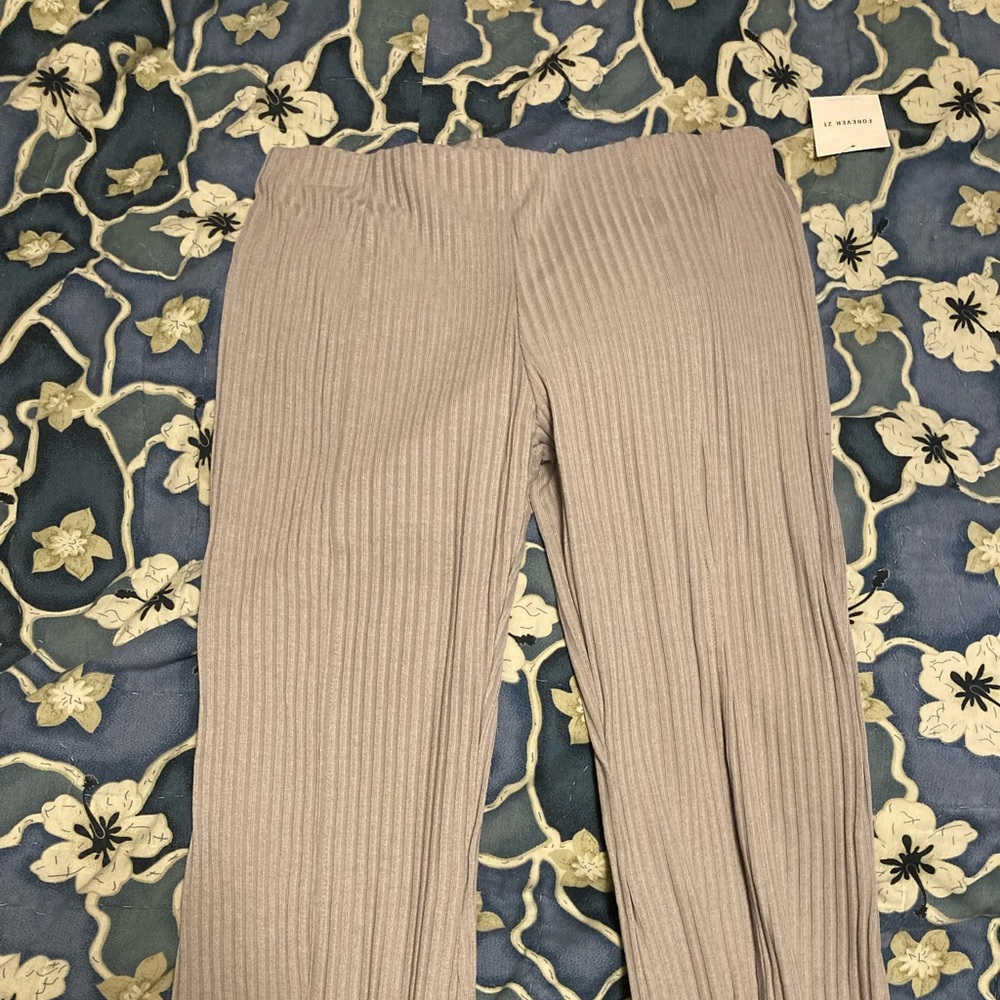 Forever 21 grey leggings with slits